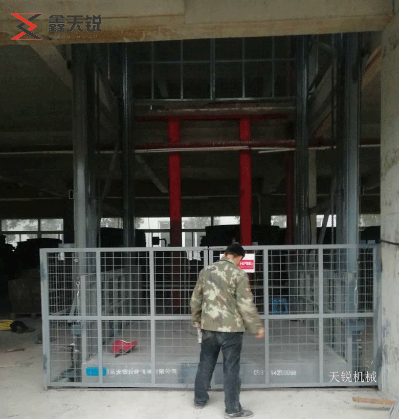 铁岭10吨液压货梯交付使用